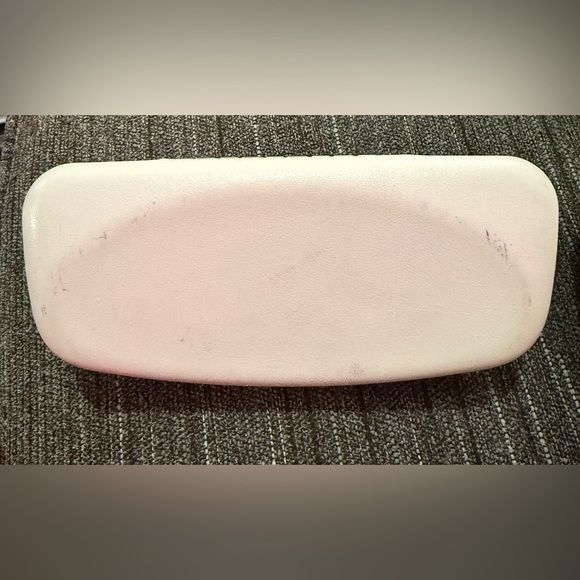 D&G Cream Eyewear Case - Picture 3 of 4